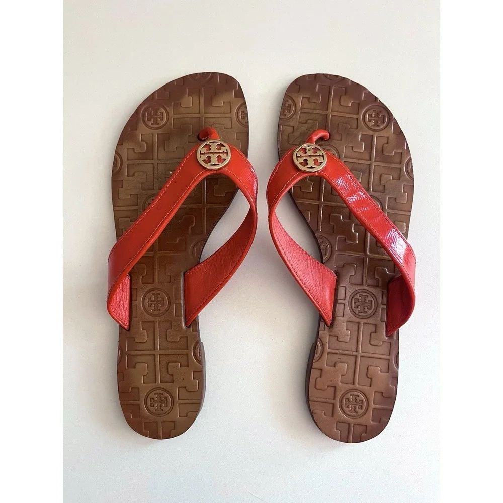 Tory Burch Thora Sandal Flip Flops Patent leather Logo Sz 6 Coastal Resort Prep